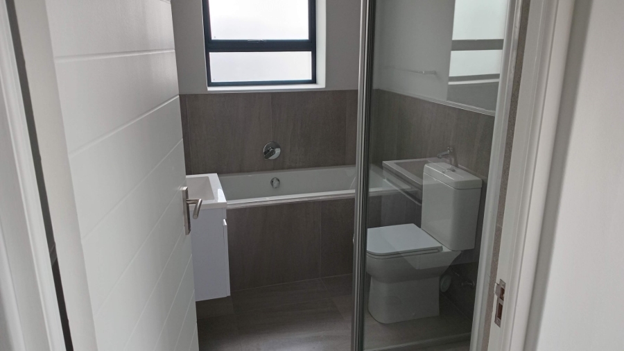 2 Bedroom Property for Sale in Table View Western Cape